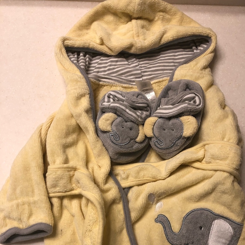 Baby Elephant bathrobe w/ slippers